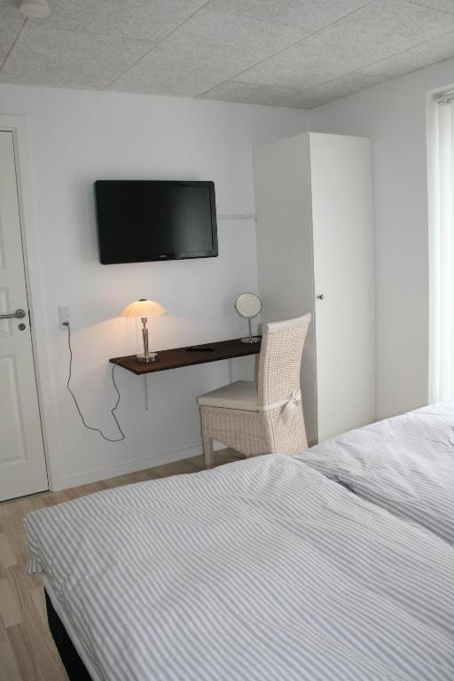 Sov Godt I Arnborg Bed & Breakfast Стая снимка